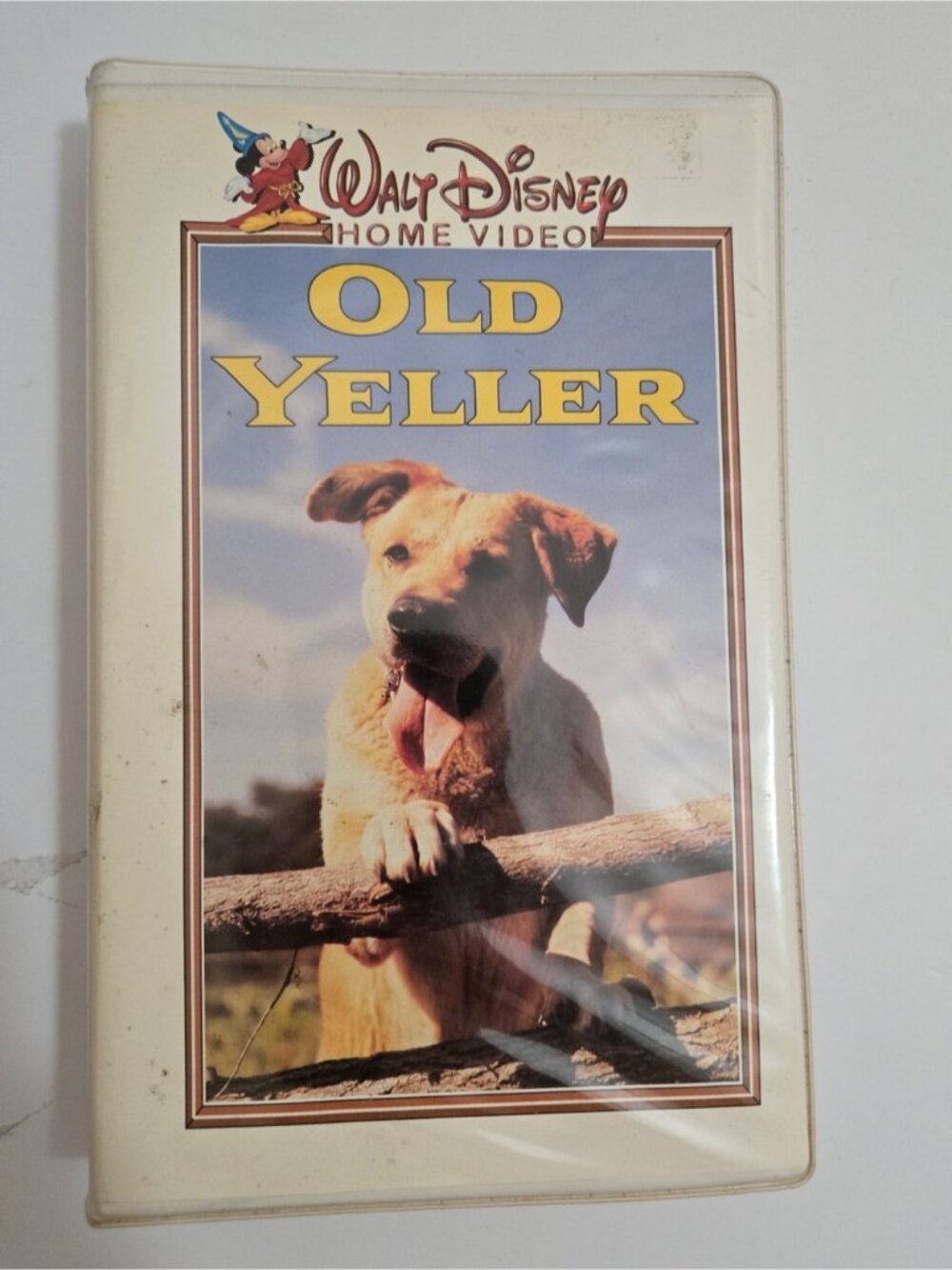 Disney Old Yeller VHS Movie White Clamshell Case Classic Family Film